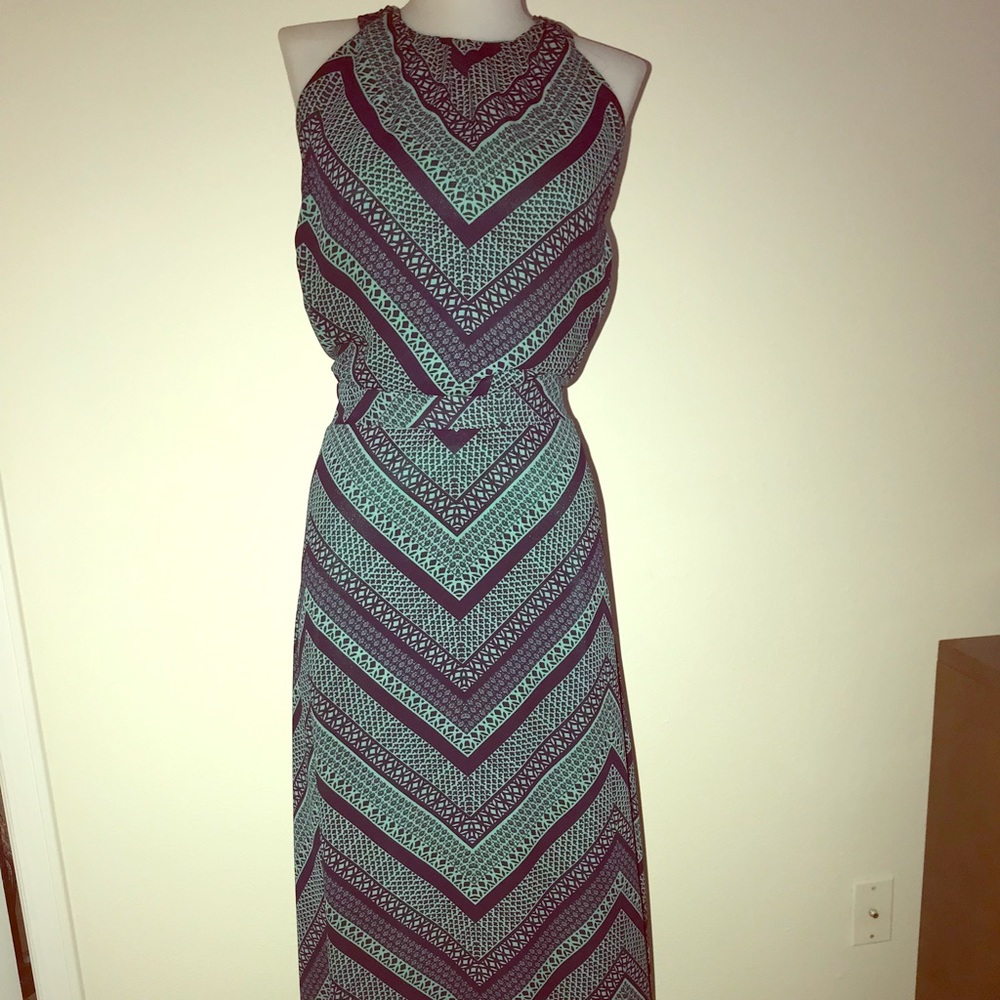 Gibson and Latimer Halter Style Maxi Dress XL